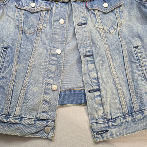 Sold - Picture 8 of 10